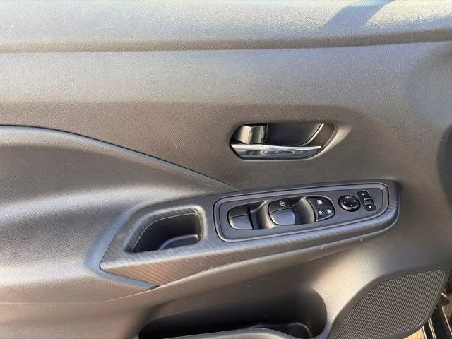 Used 2023 Nissan Versa SV FWD image 12