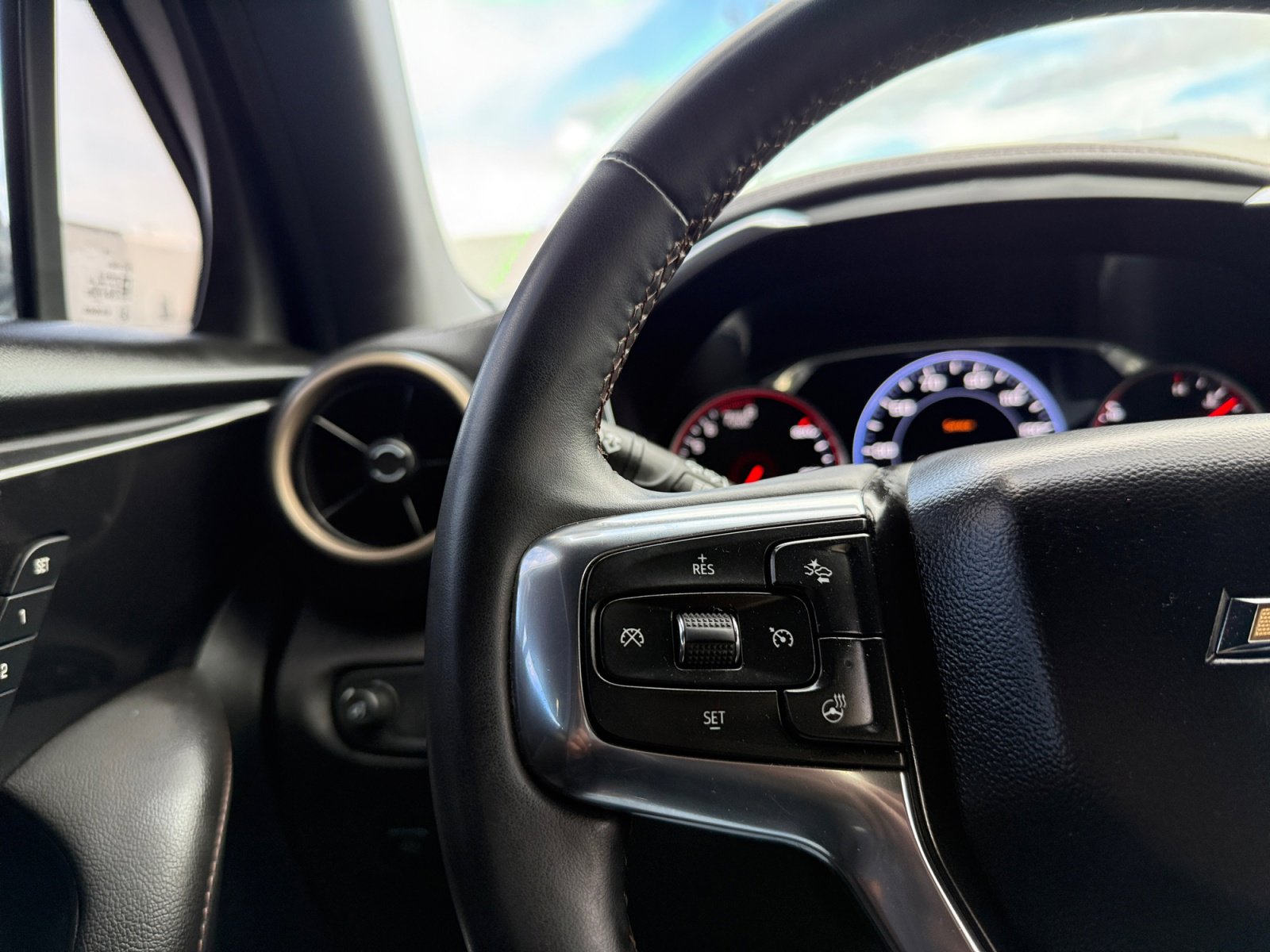 Used 2023 Chevrolet Blazer Premier w/ Enhanced Convenience Package image 17