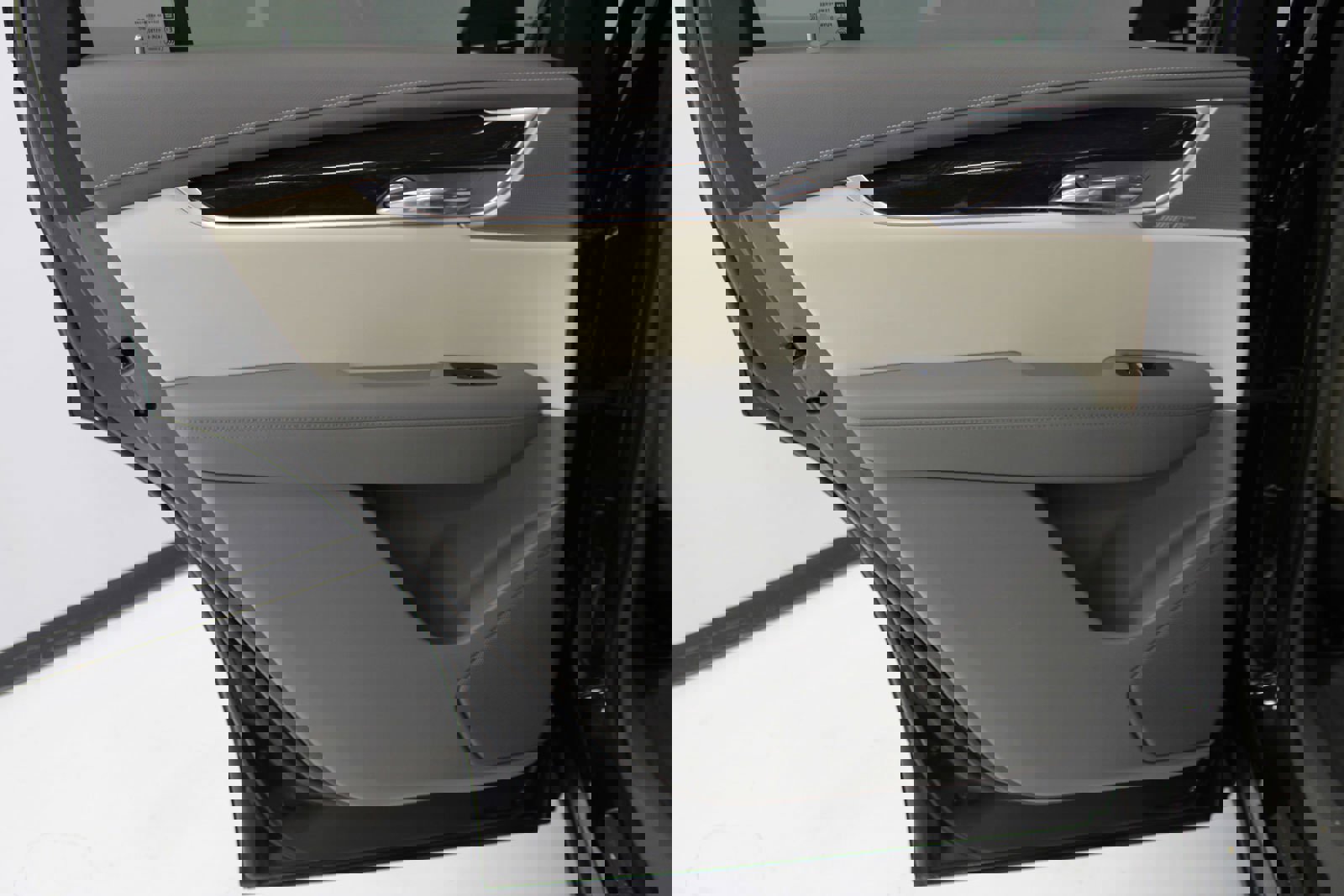 Certified 2024 Cadillac XT6 Premium Luxury w/ LPO, Floor Liner Package image 39