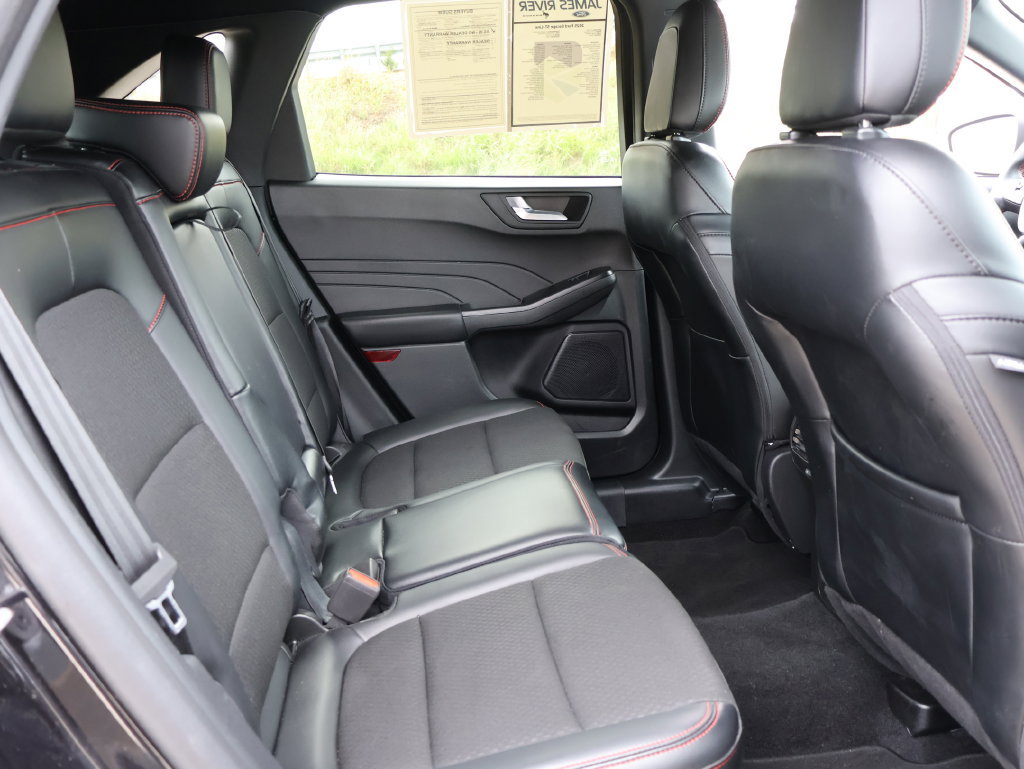 Used 2025 Ford Escape ST-Line AWD/4WD image 11