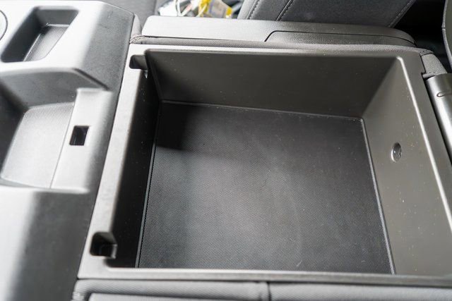 Used 2024 Chevrolet Silverado 1500 LT AWD/4WD image 31