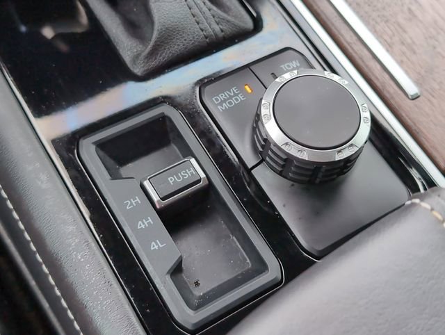 Used 2025 Toyota Sequoia Capstone image 19