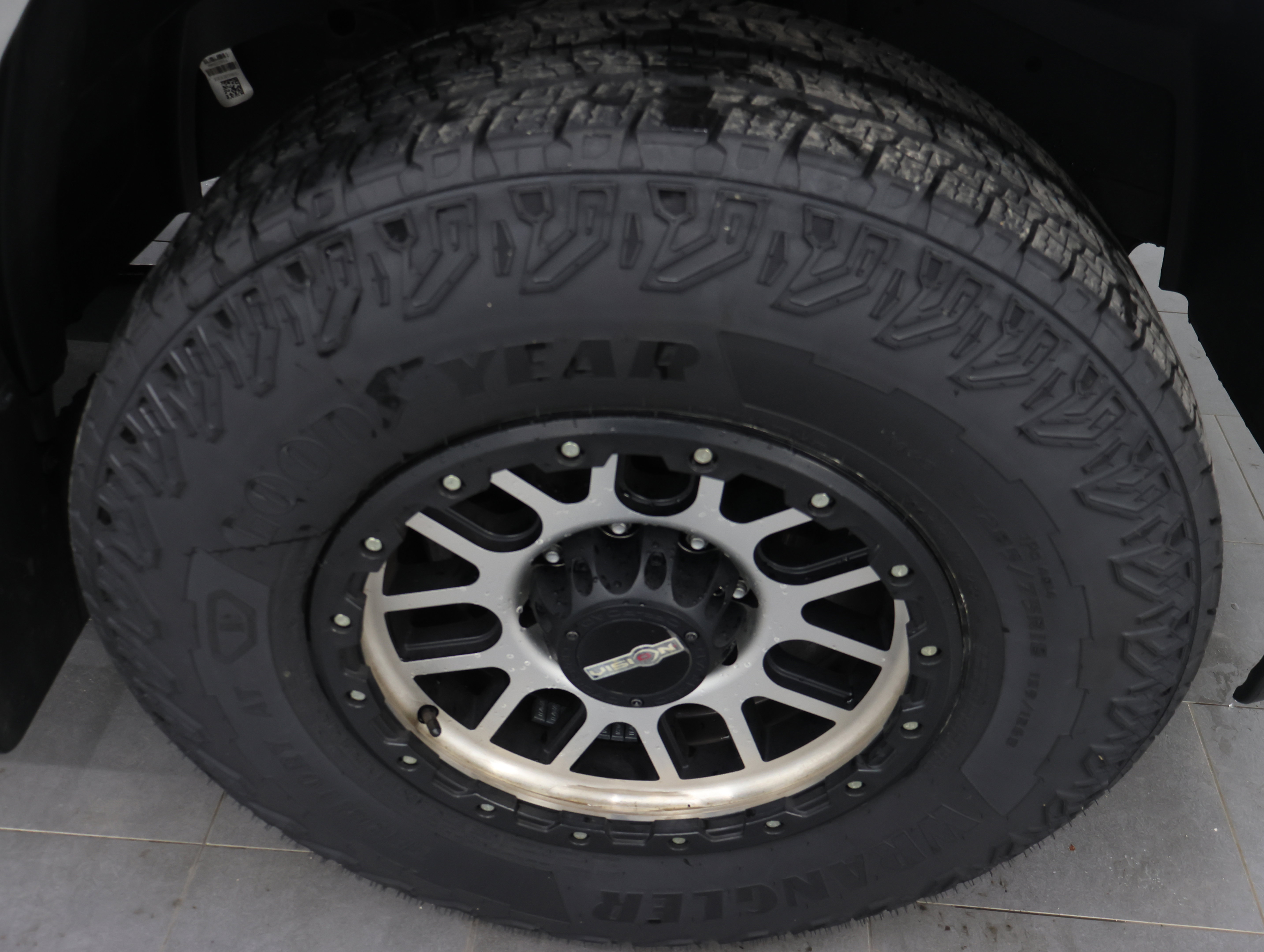 Used 2021 RAM 2500 Laramie AWD/4WD image 3