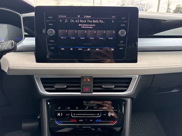 New 2026 Volkswagen Taos SE AWD/4WD image 26