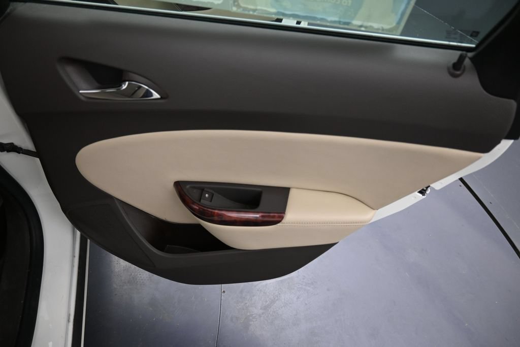 Used 2013 Buick Verano Leather FWD image 25