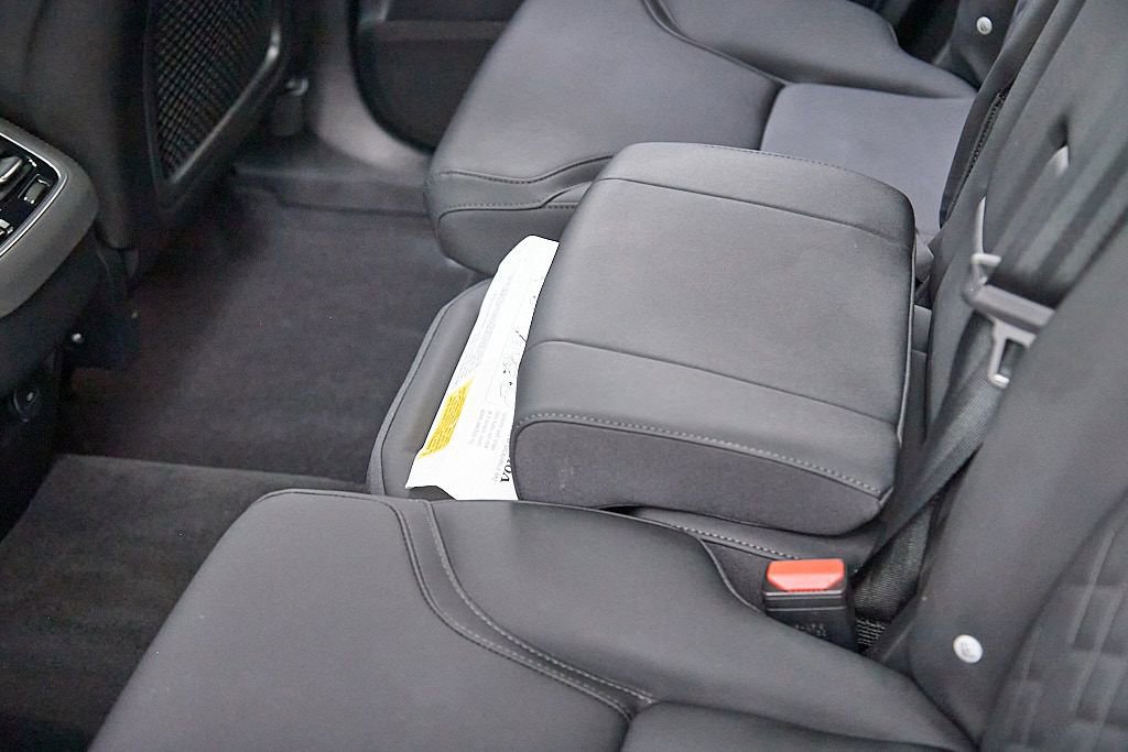 Used 2025 Volvo XC90 B6 Plus image 22