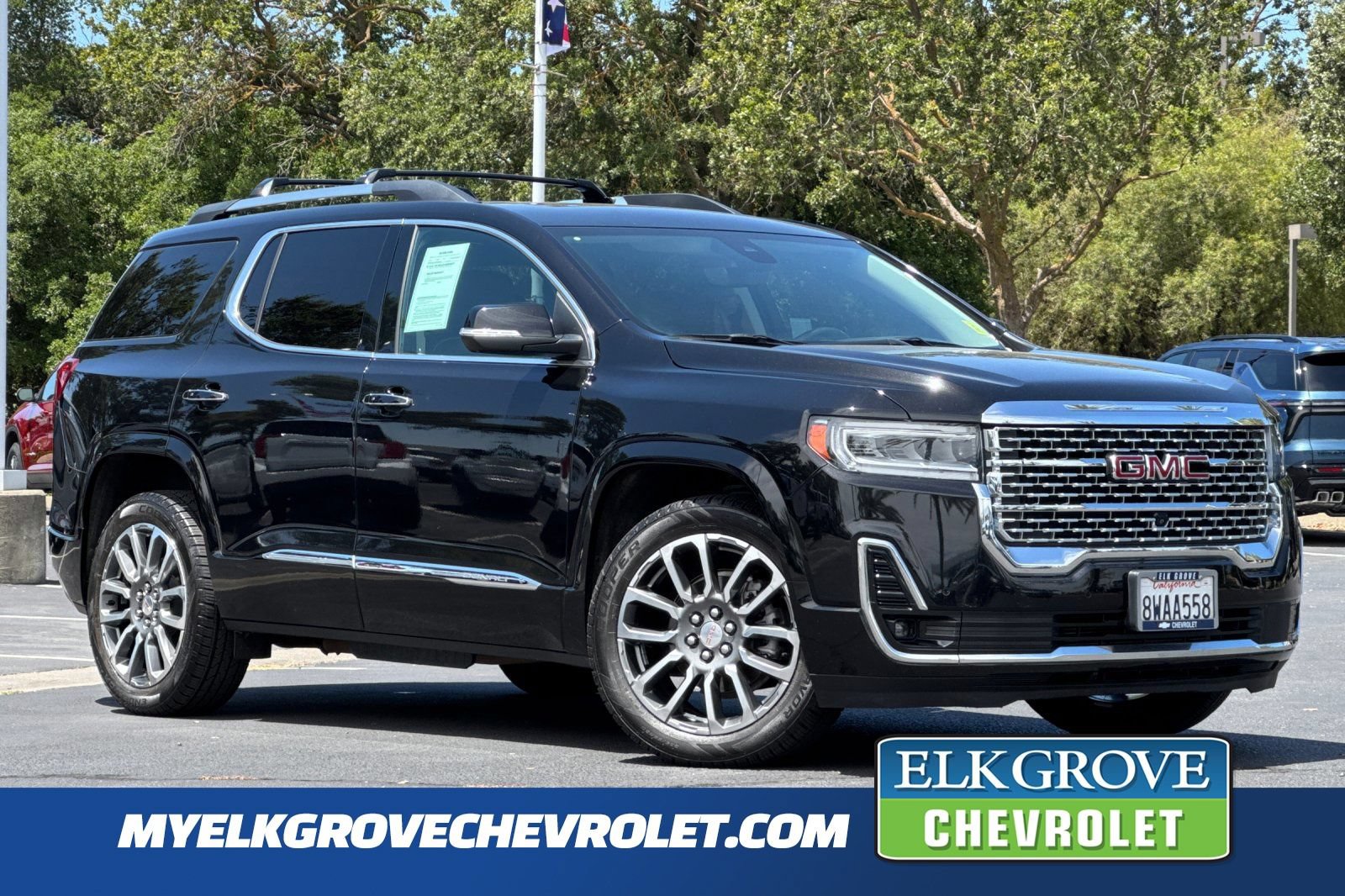Used 2021 GMC Acadia Denali w/ Denali Ultimate Package AWD/4WD image 1