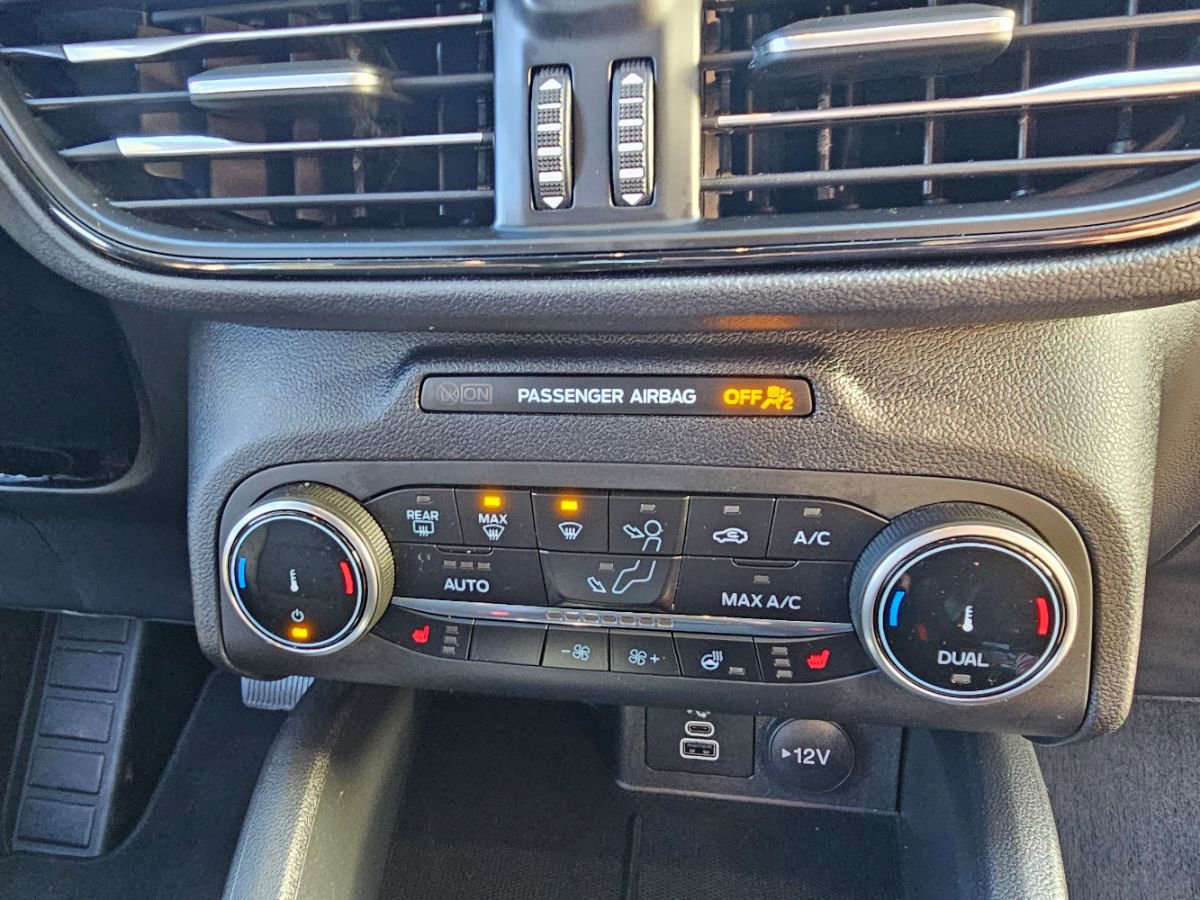 Used 2025 Ford Escape ST-Line Select image 12