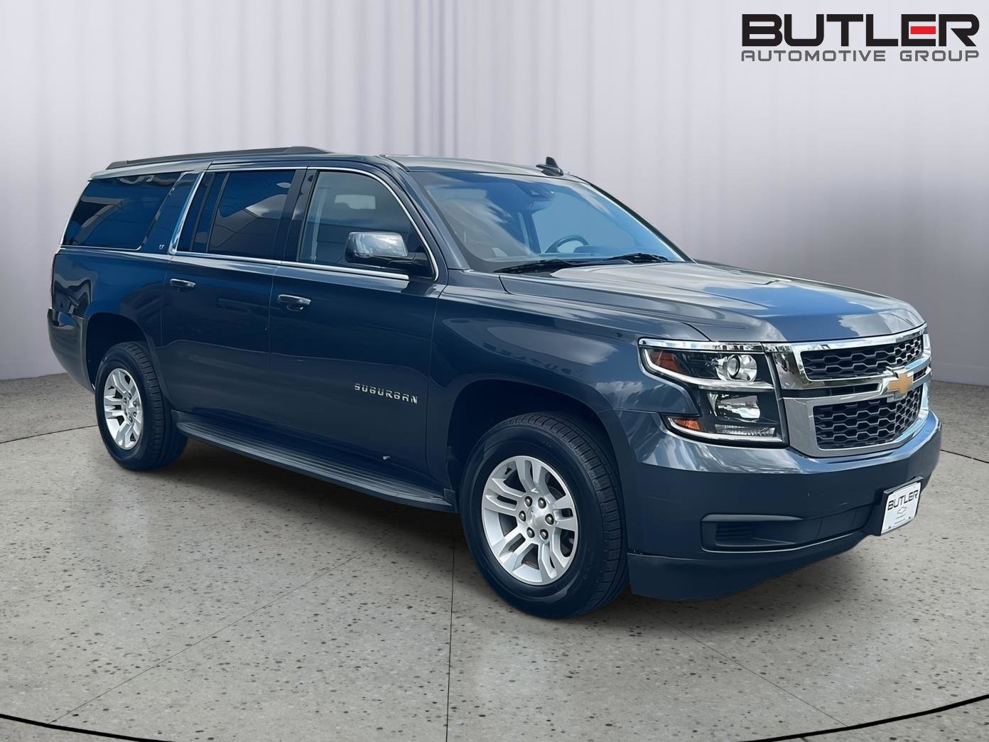 Used 2019 Chevrolet Suburban LT image 8