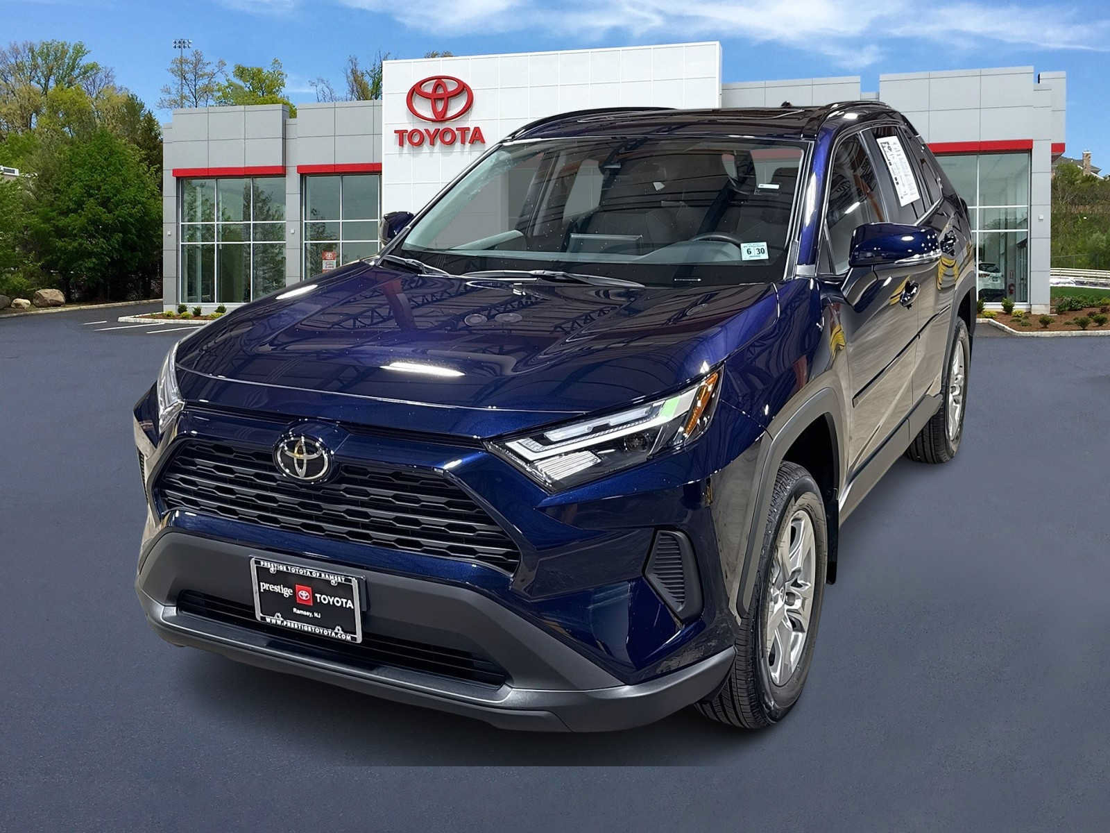 Certified 2025 Toyota RAV4 XLE w/ Convenience Package AWD/4WD image 1