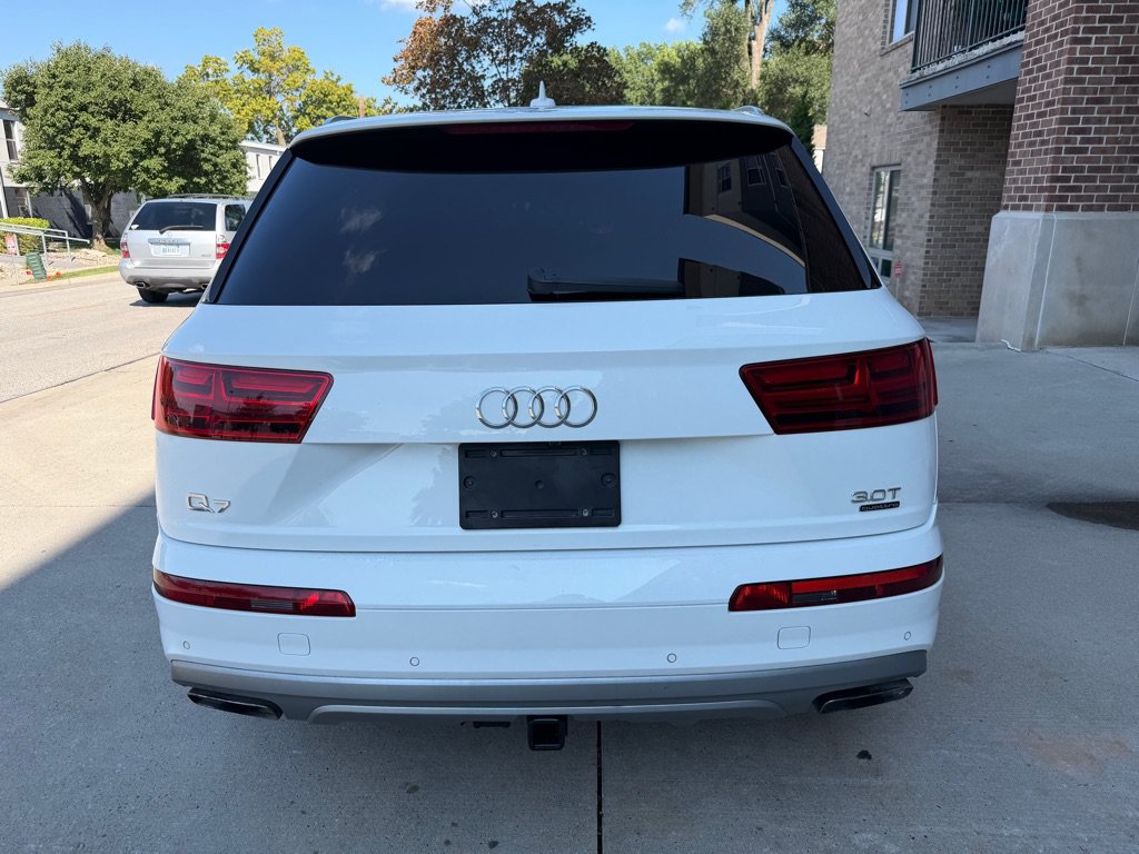 Used 2017 Audi Q7 3.0T Prestige w/ Prestige Package AWD/4WD image 6