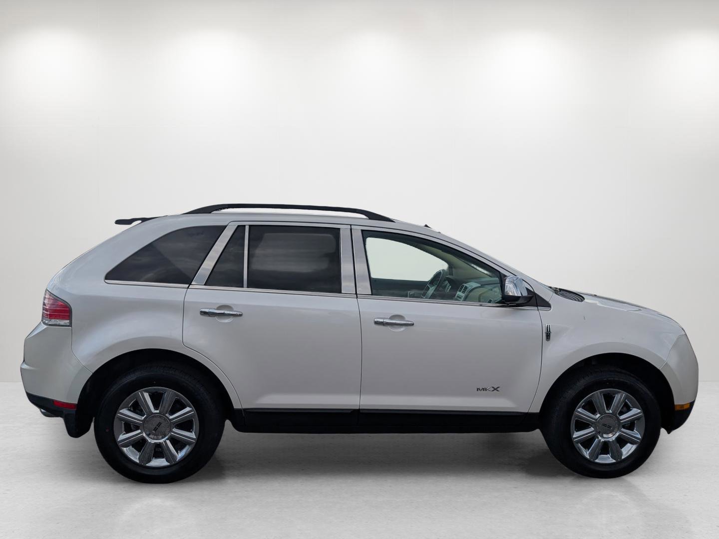 Used 2009 Lincoln MKX 2WD image 4