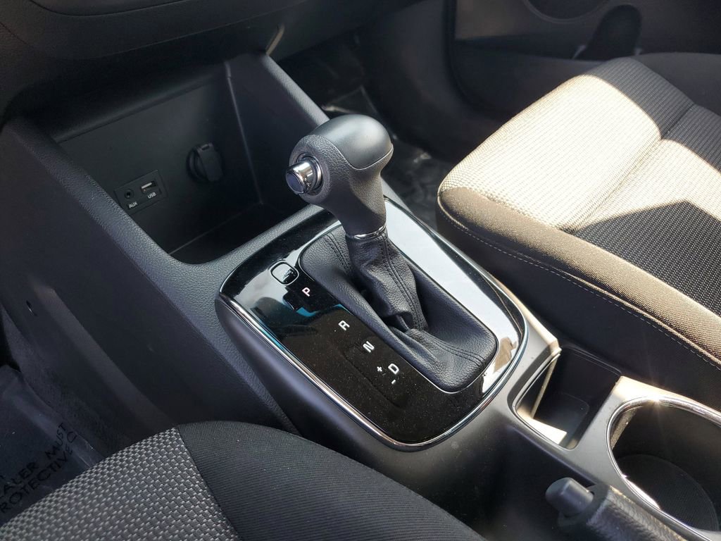 Used 2017 Kia Forte LX image 28
