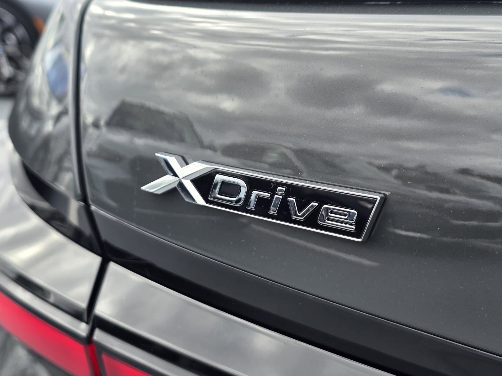 New 2026 BMW 750e xDrive image 5