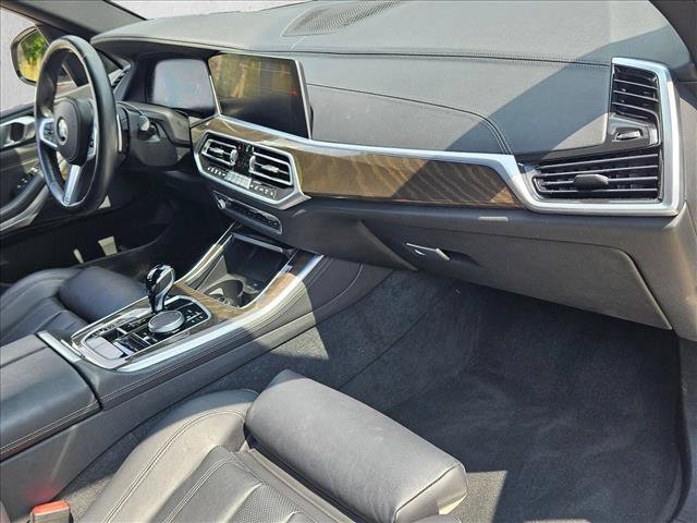 Used 2022 BMW X5 sDrive40i w/ M Sport Package RWD image 20