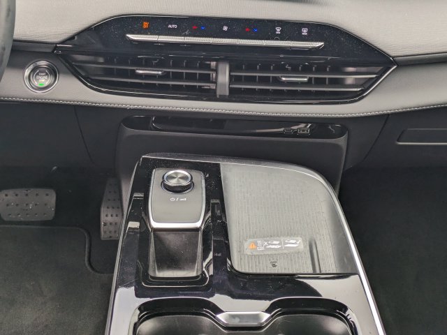 Certified 2026 Buick Enclave Preferred FWD image 19
