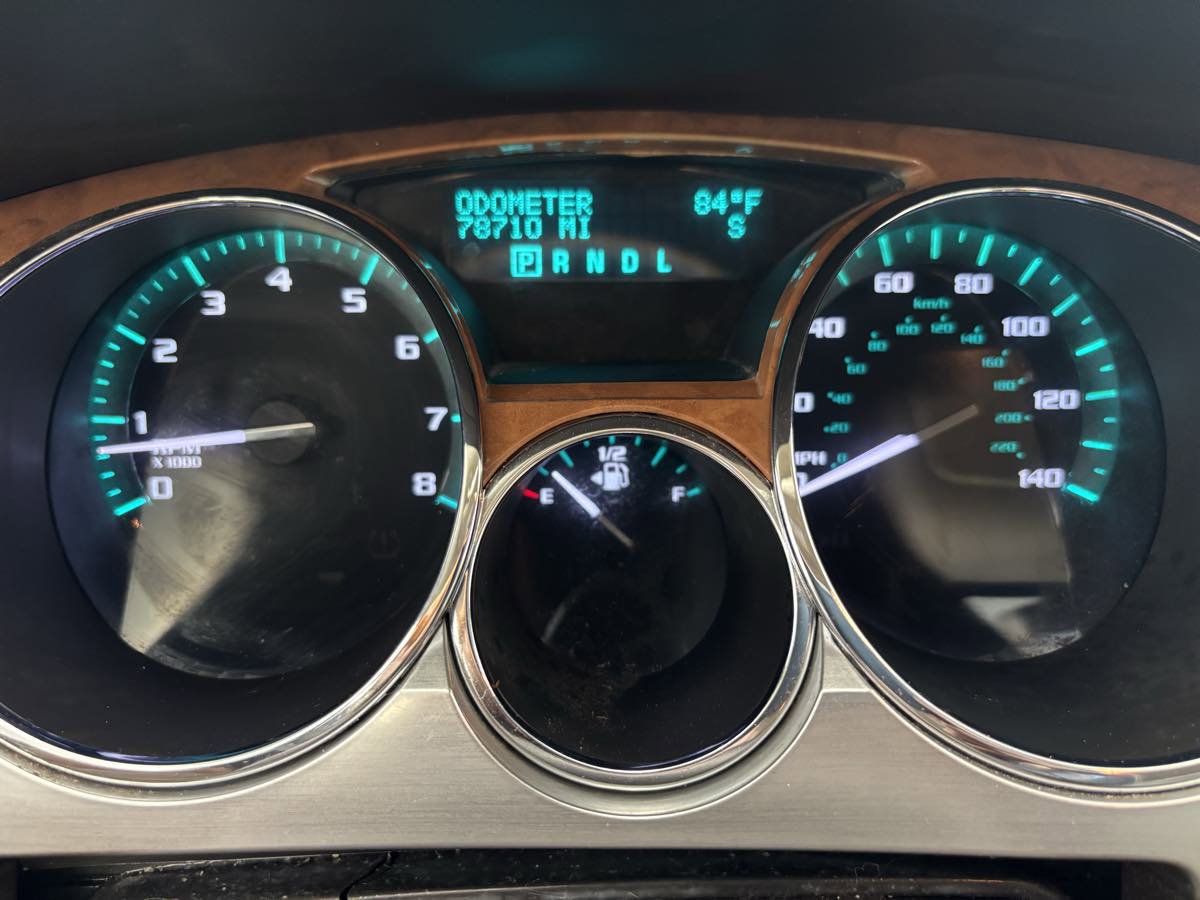 Used 2009 Buick Enclave CXL w/ Driver Confidence Package image 15