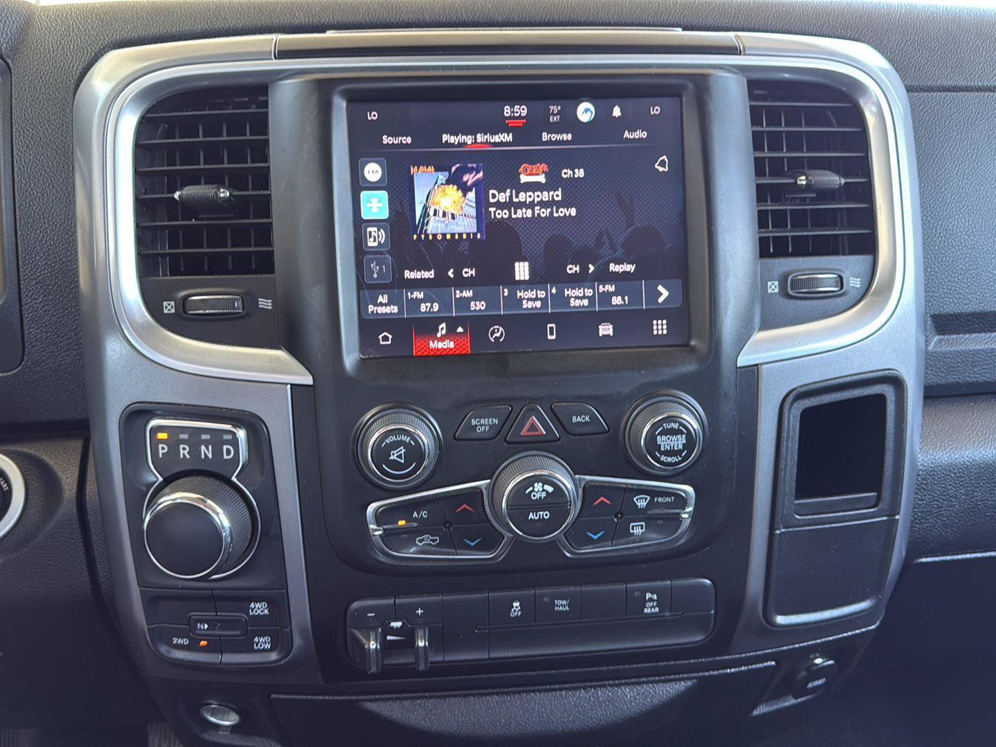 Used 2022 RAM 1500 Classic SLT w/ Electronics Group AWD/4WD image 19