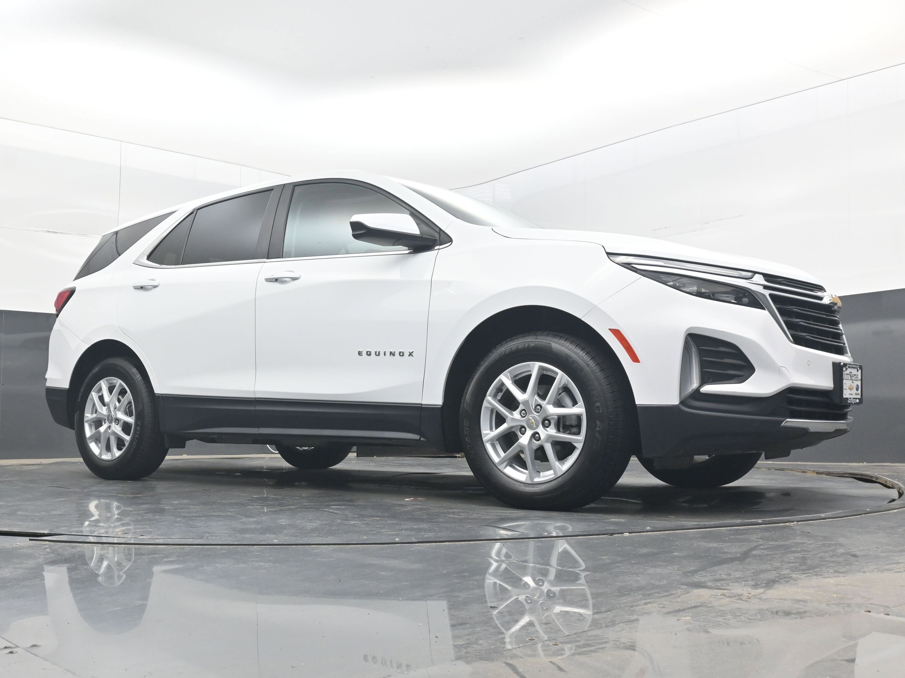 Used 2024 Chevrolet Equinox LT AWD/4WD image 24