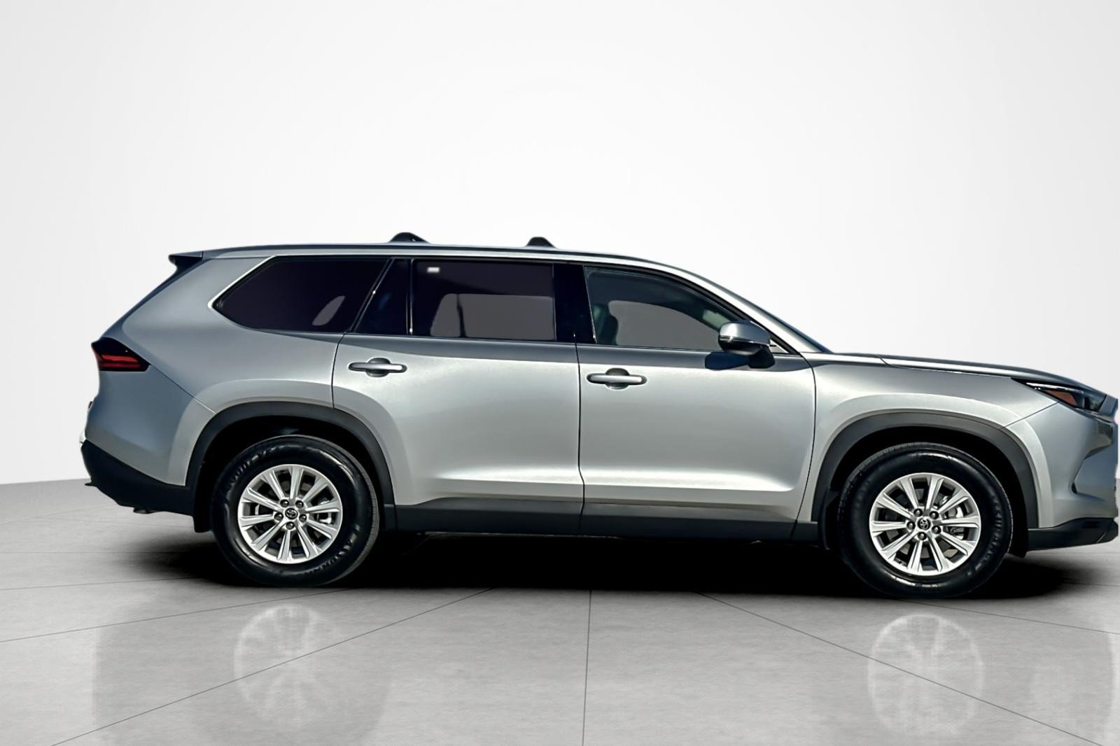 Certified 2026 Toyota Grand Highlander FWD image 6