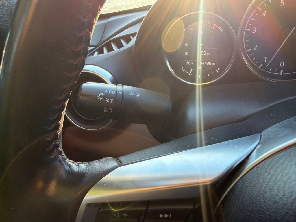Used 2019 MAZDA MX-5 Miata RF Grand Touring w/ GT-S Package RWD image 12