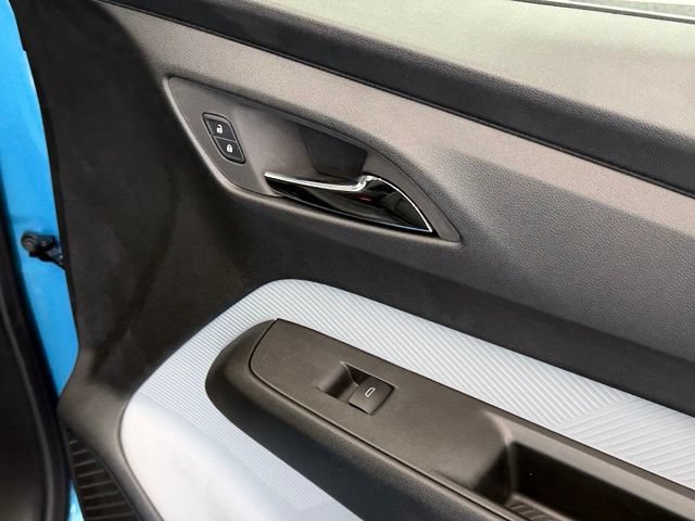 New 2027 Chevrolet Bolt RS w/ Technology Package FWD image 22