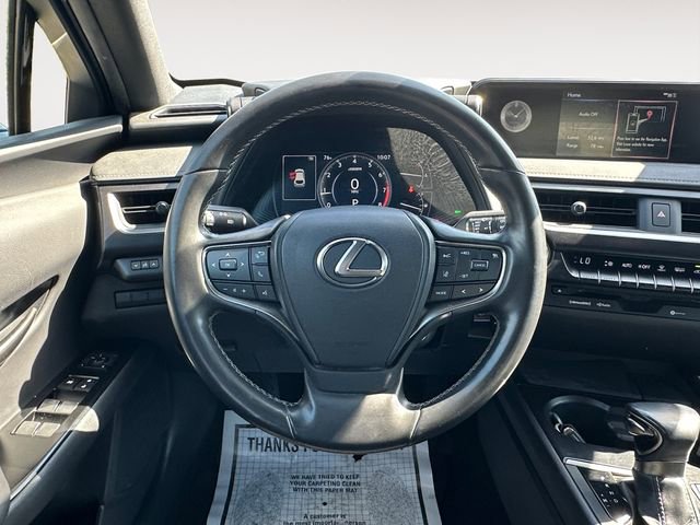 Used 2022 Lexus UX 200 w/ Accessory Package (Z1) image 12