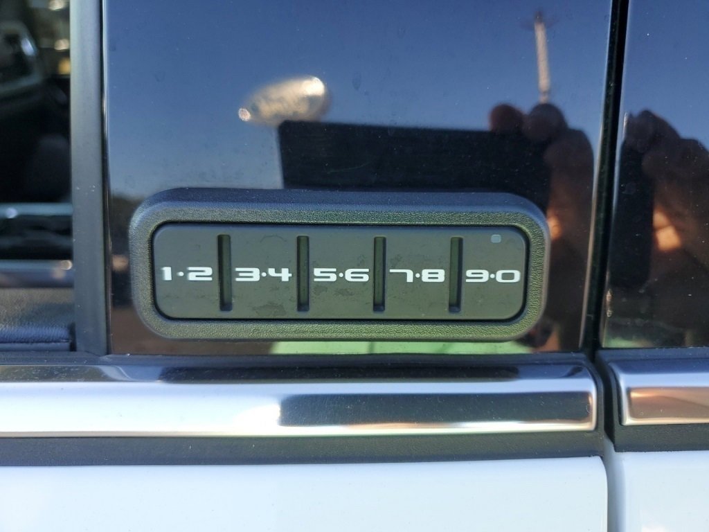 Used 2025 Ford F250 Lariat w/ Chrome Package image 31