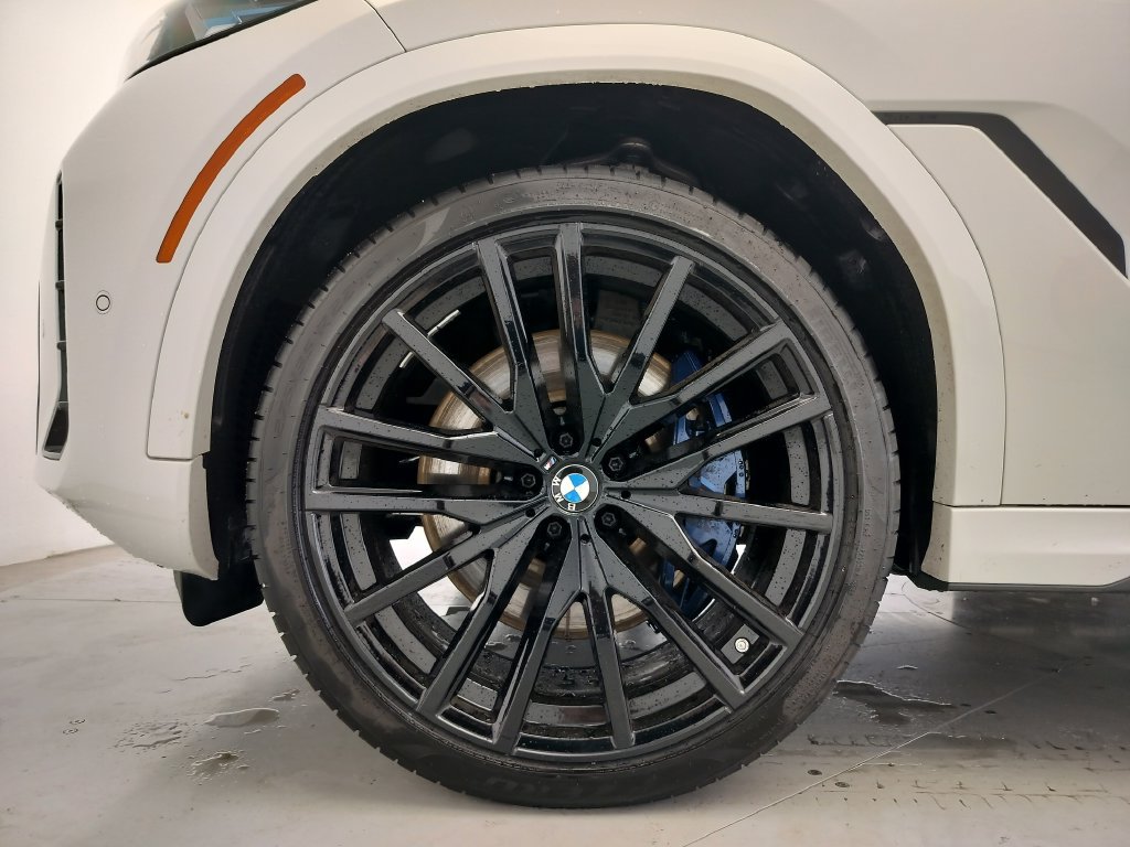 Certified 2025 BMW X6 M60i AWD/4WD image 5