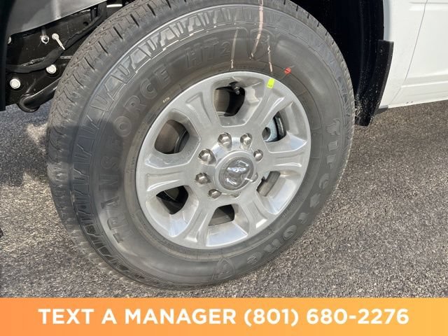 New 2026 RAM 3500 Big Horn AWD/4WD image 9