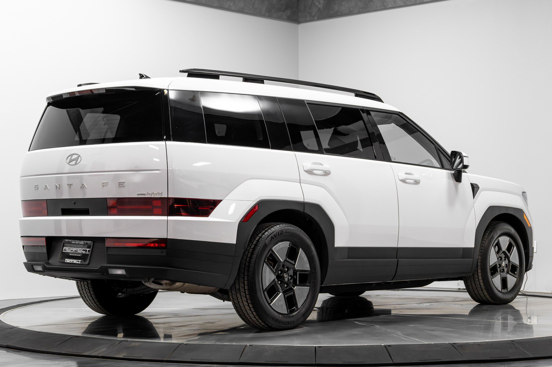 Used 2025 Hyundai Santa Fe SEL image 13