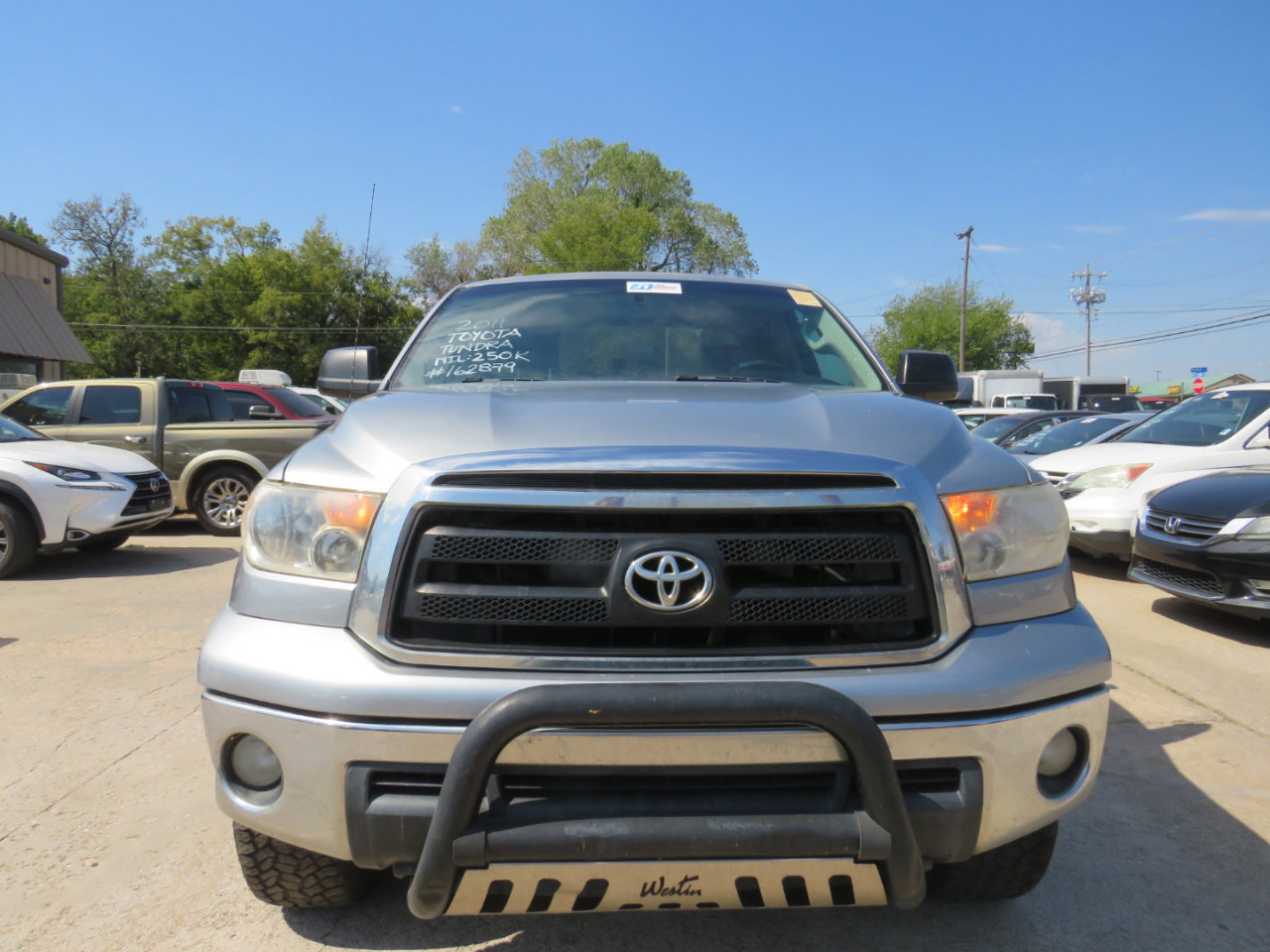 Used 2011 Toyota Tundra 4x4 Double Cab w/ Tow Pkg image 3