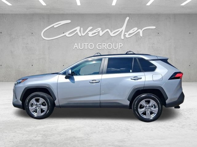 Used 2025 Toyota RAV4 XLE w/ Convenience Package FWD image 16