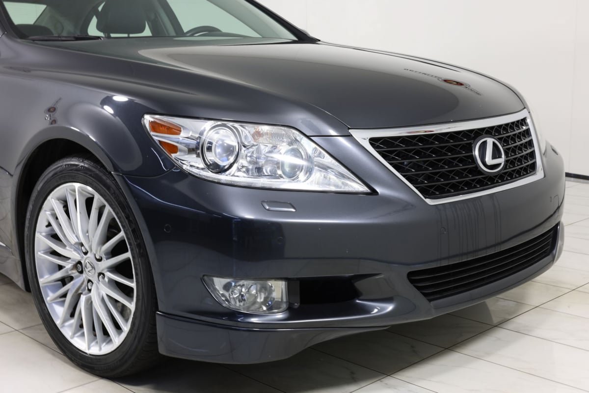 Used 2010 Lexus LS 460 RWD image 37