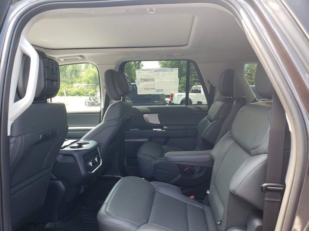 New 2027 Ford Expedition Max Active AWD/4WD image 7