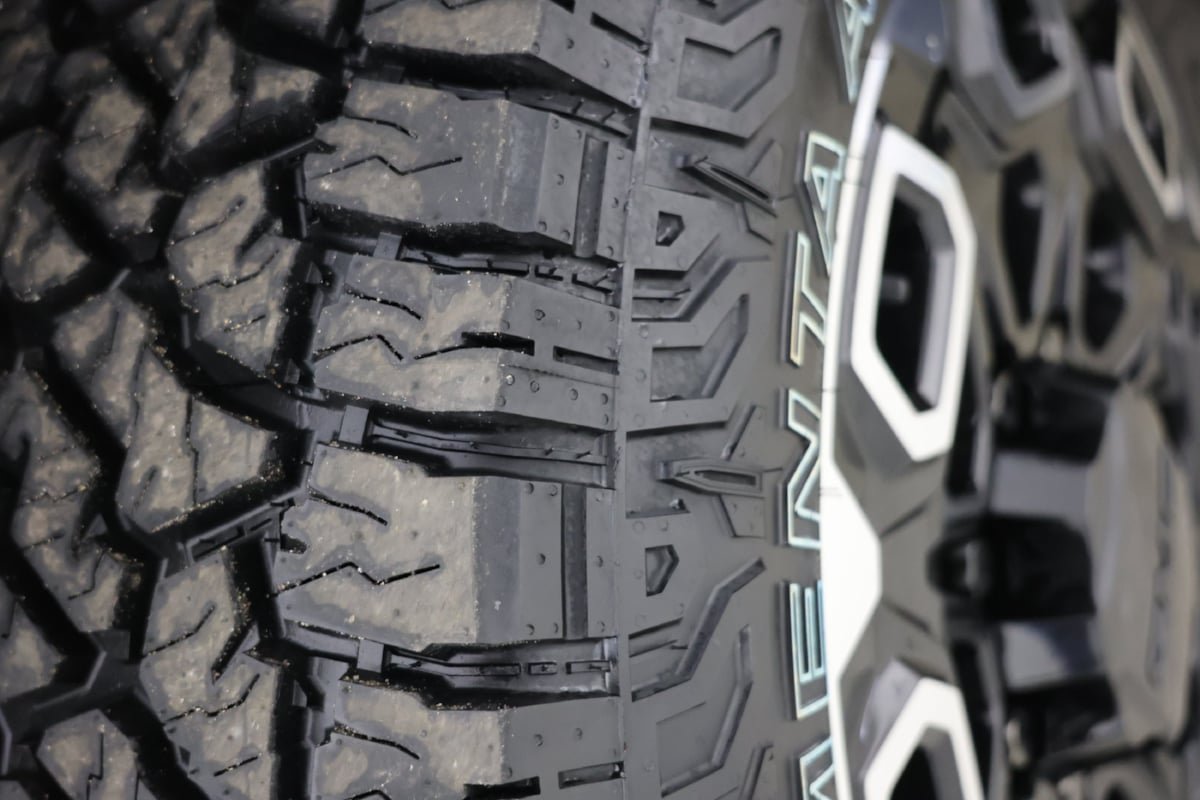 Used 2024 GMC Sierra 2500 Denali AWD/4WD image 15