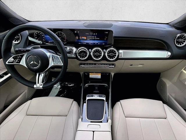New 2026 Mercedes-Benz GLB 250 image 7