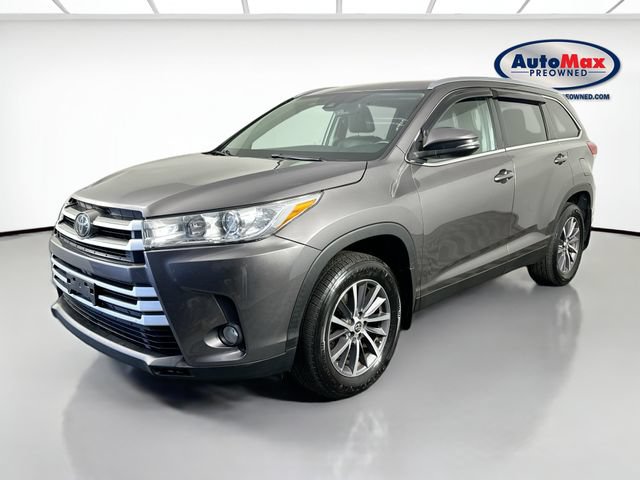 Used 2019 Toyota Highlander XLE AWD/4WD image 1