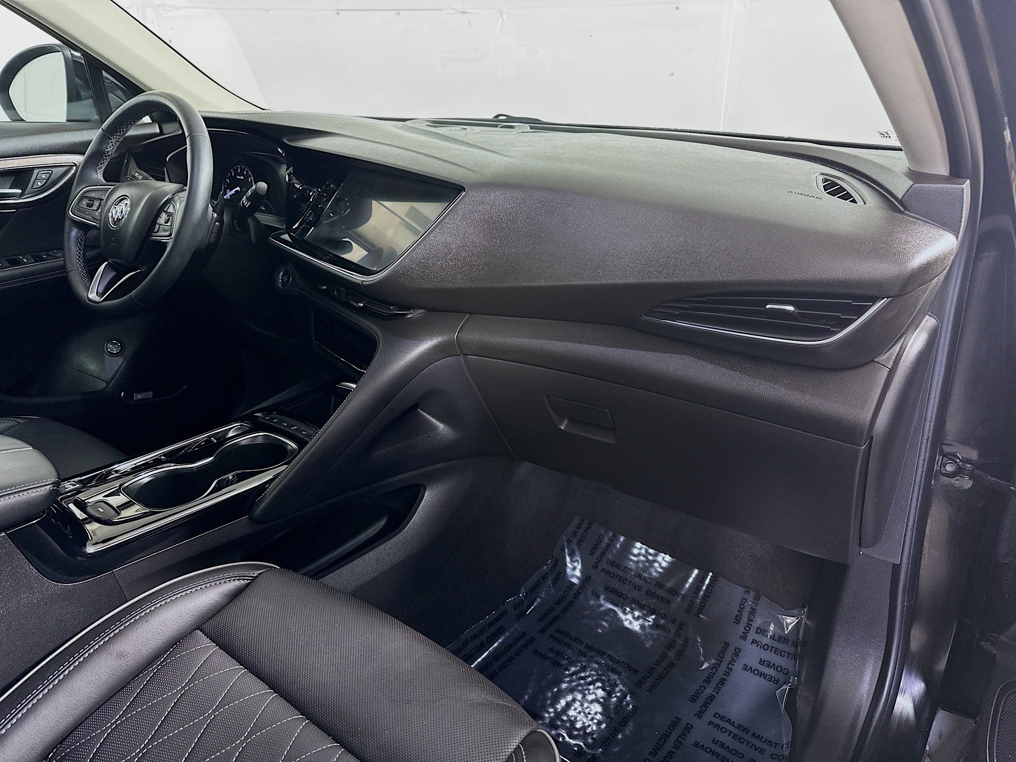 Used 2023 Buick Envision Avenir AWD/4WD image 31
