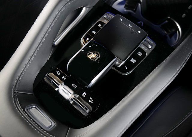 Used 2024 Mercedes-Benz Maybach GLS 600 4MATIC image 14