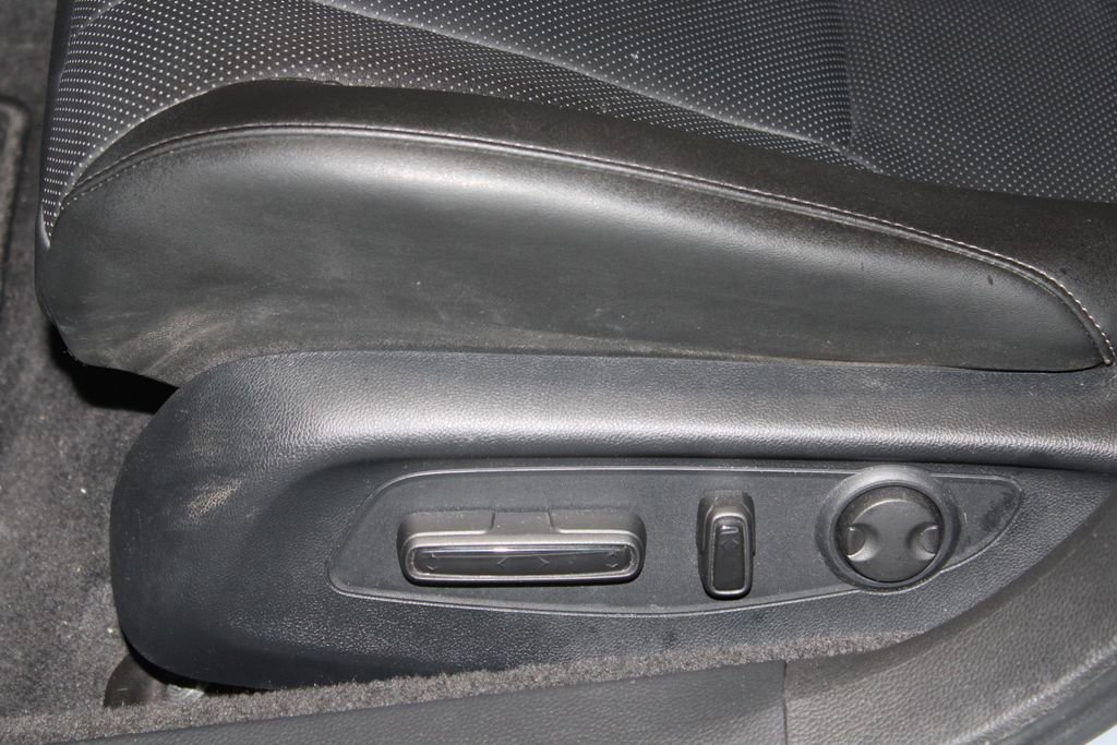 Used 2023 Honda Accord Sport image 11