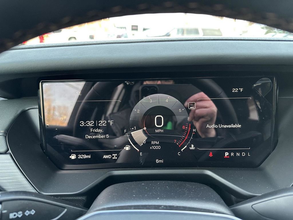 New 2026 GMC Acadia AT4 w/ LPO, Floor Liner Package AWD/4WD image 9