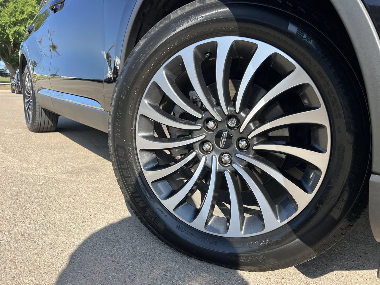 Used 2023 Lincoln Aviator Reserve w/ Equipment Group 201A AWD/4WD image 6