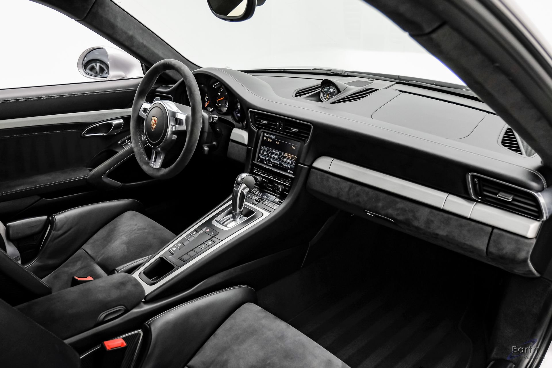 Used 2015 Porsche 911 GT3 RWD image 44