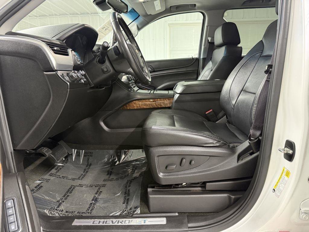 Used 2017 Chevrolet Suburban Premier image 10