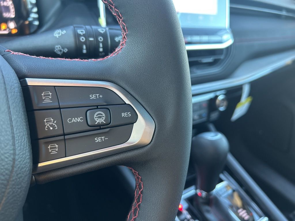 New 2026 Jeep Compass Trailhawk w/ Sun, Sound & Navigation Group image 24