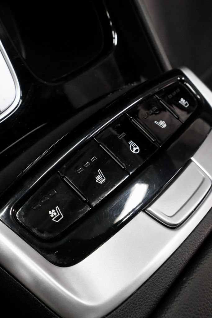 Certified 2022 Hyundai Santa Cruz Limited AWD/4WD image 5