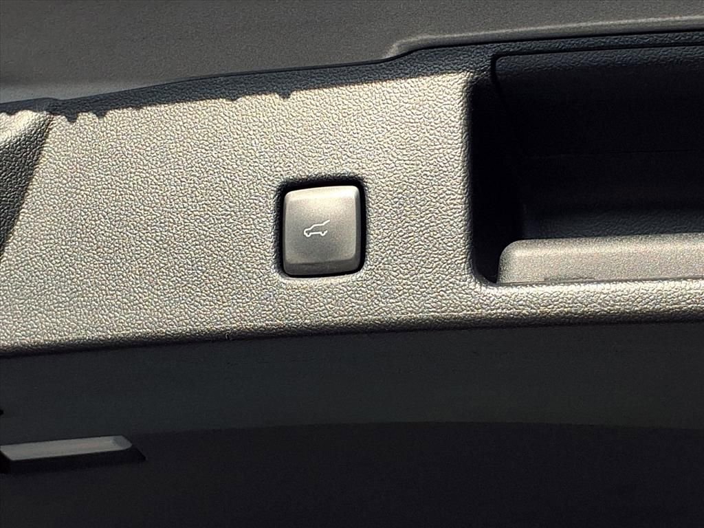 Used 2023 Ford Escape ST-Line Select image 20