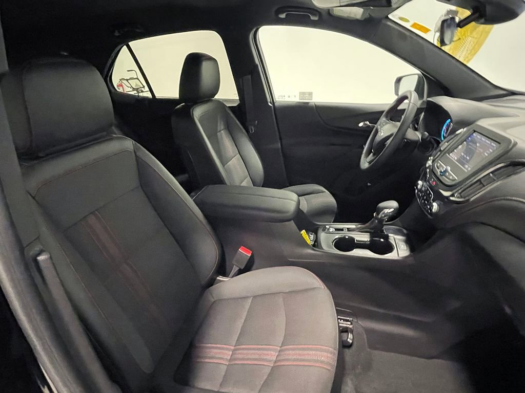 Used 2023 Chevrolet Equinox RS image 26