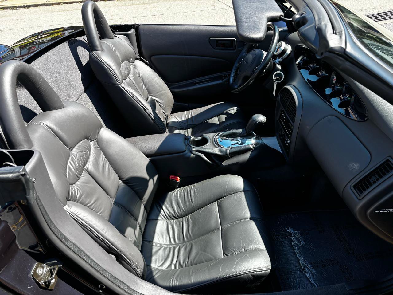 Used 2001 Chrysler Prowler RWD image 18